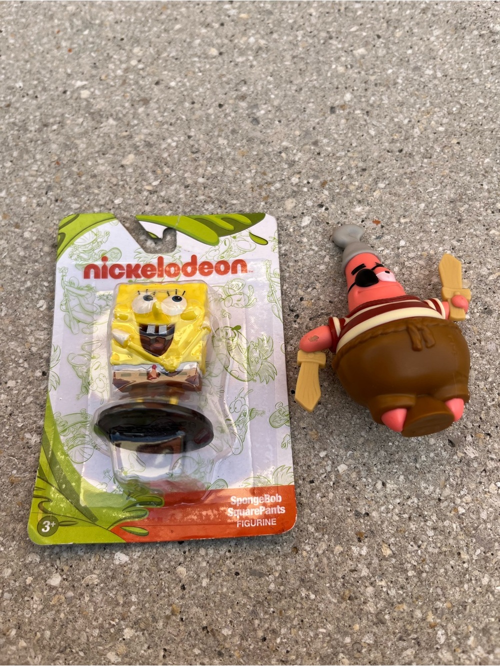 Nickelodeon SpongeBob & Pirate Patrick Figures - Yellow, Brown, Pink